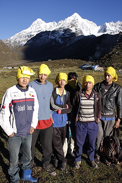 <figcaption>Porters are happy that they finished their work</figcuption>