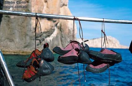 <figcaption>Для глубоководного лазанья необходимы лишь сухие туфли</figcuption>